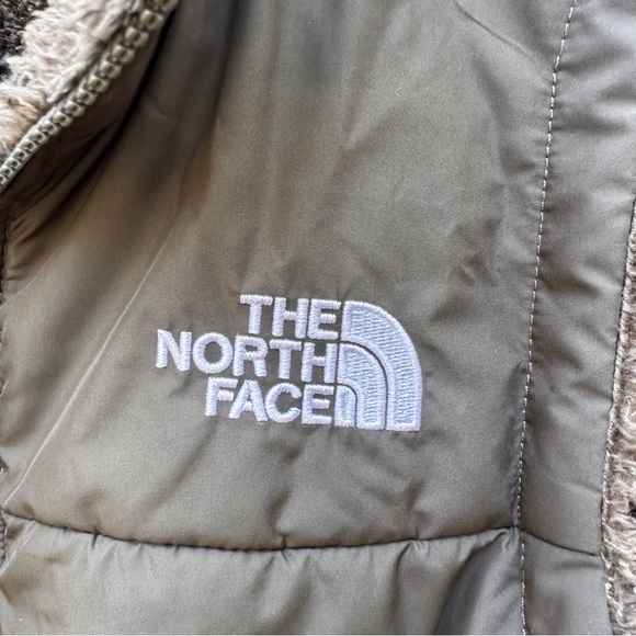 North Face reversible vest - Picture 4 of 12